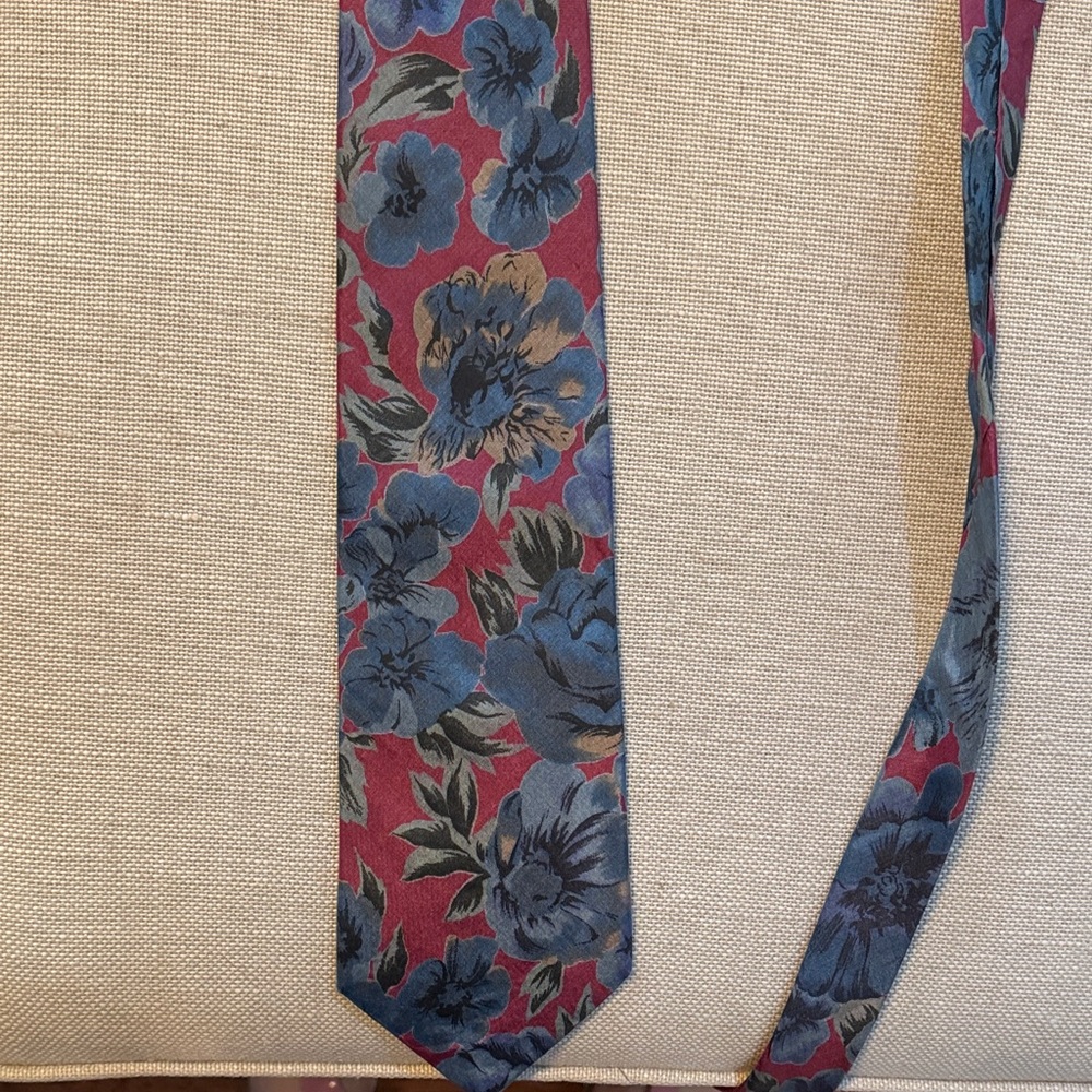 Lord & Taylor Red and Blue Floral Tie